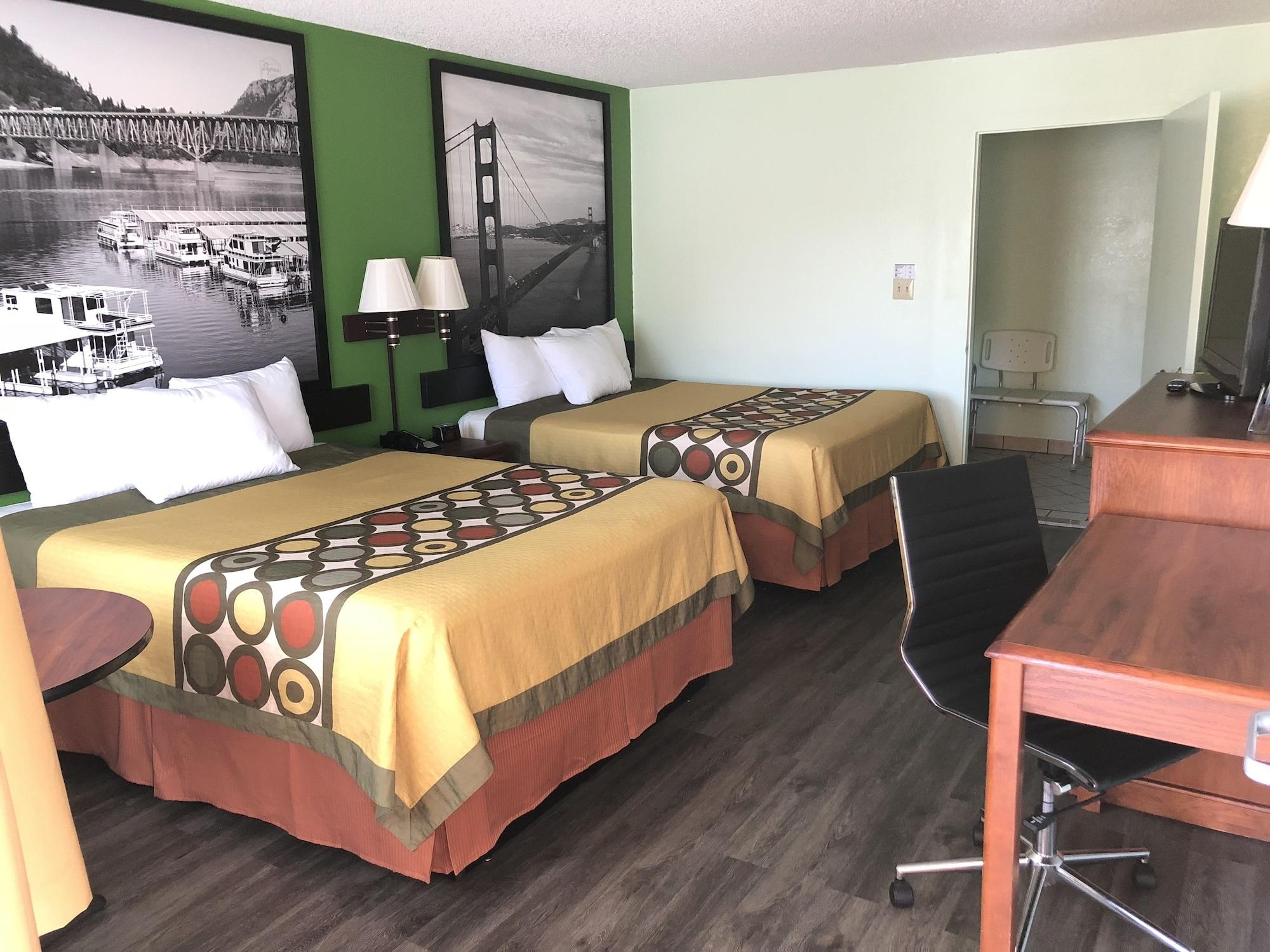 Super 8 By Wyndham Yreka Hotel Exterior photo
