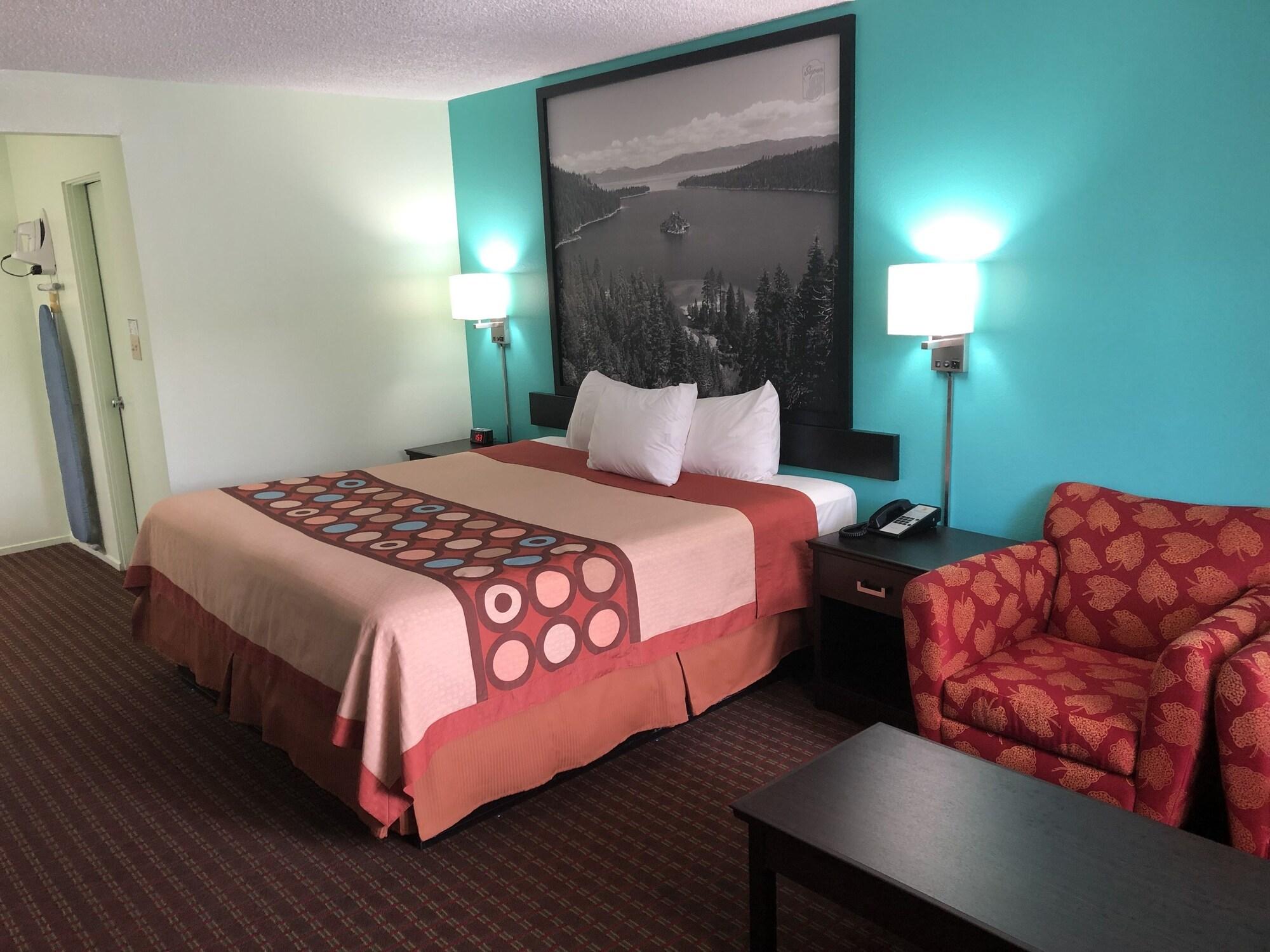 Super 8 By Wyndham Yreka Hotel Exterior photo